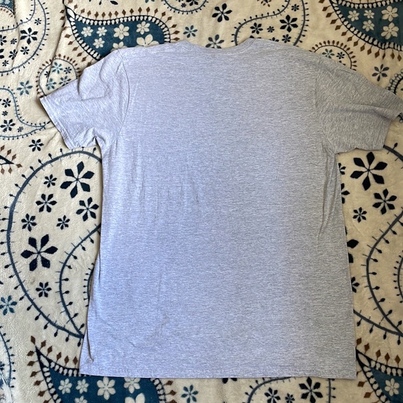 Book reader tee - Picture 4 of 4